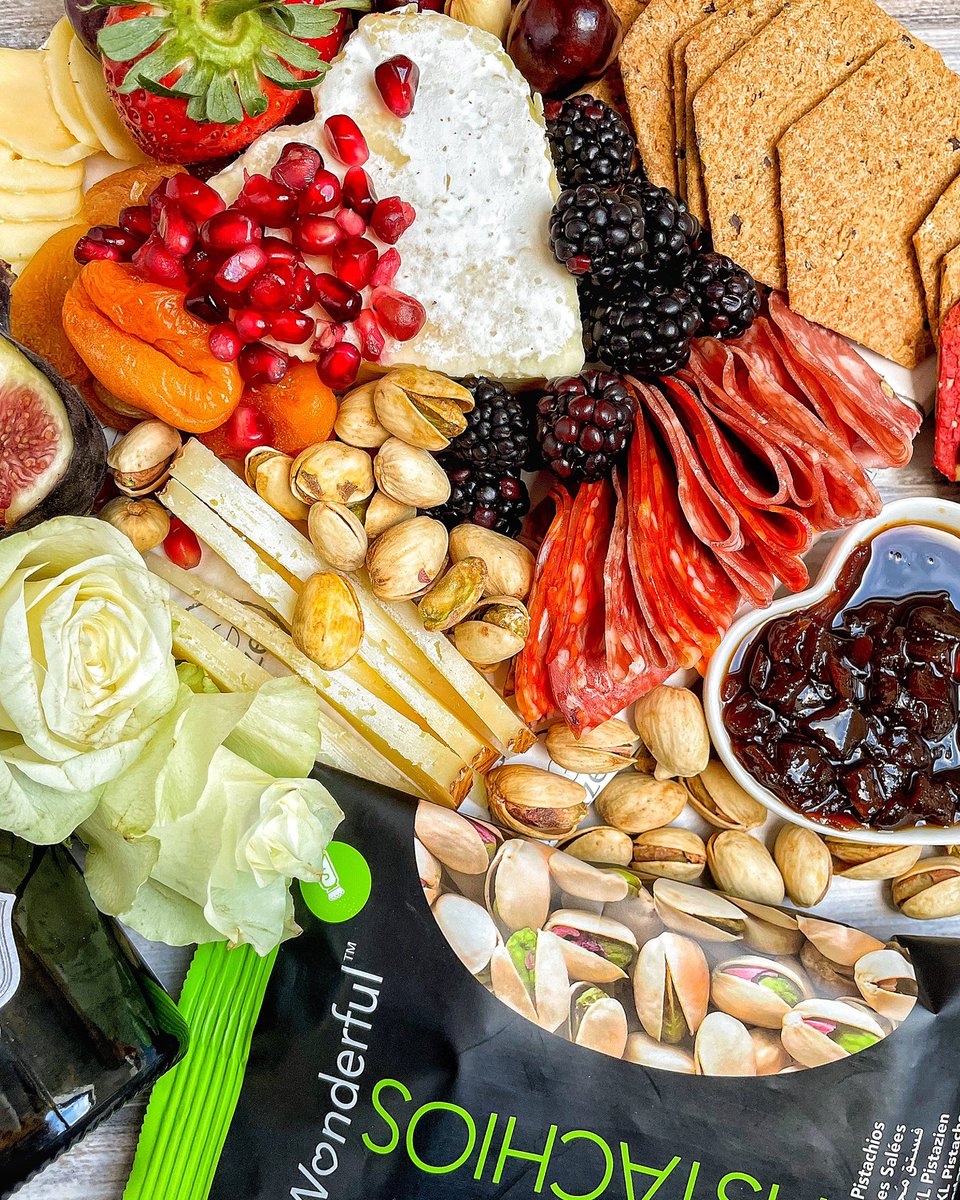 We could not resist this fabulous grazing platter with some delicious Wonderful Pistachios! 😍