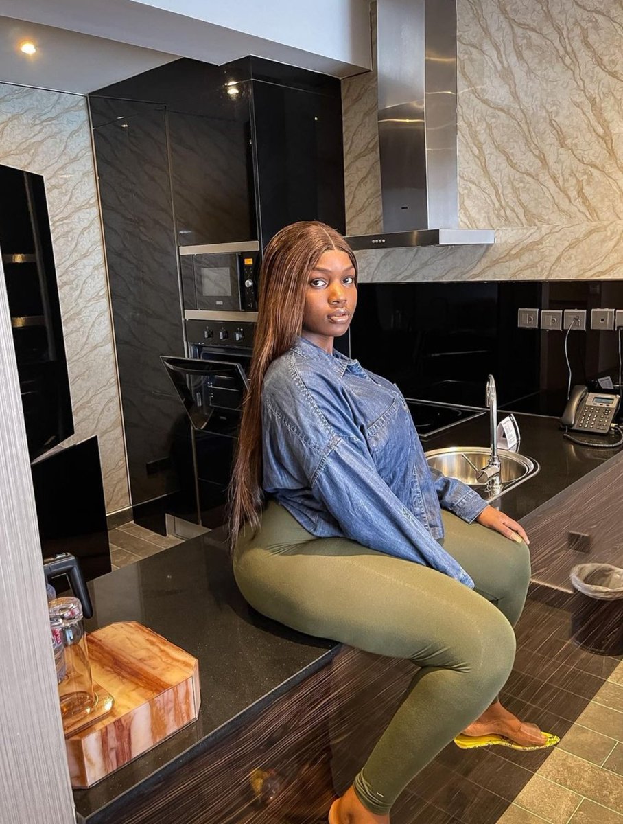 maameee_ama's tweet photo. Do prefer it in the kitchen 😜💦🍑
#ShoutsOnY #Samifon #Paymesoccer
Pantami #twitterghana https://t.co/kz46XR3o8w