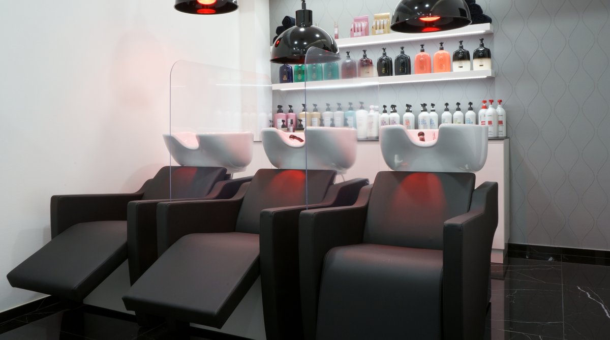 Black contains everything. Even white. They are of absolute beauty. It's the perfect deal. (Coco Chanel). 🌓

📍 Cromatica Hair Color Expert - Lucca, Italy

#gammabross #salonfurniture #salondesign #salonowner #salondecor #saloninteriors #modernsalon #italiandesign  #MadeInItaly