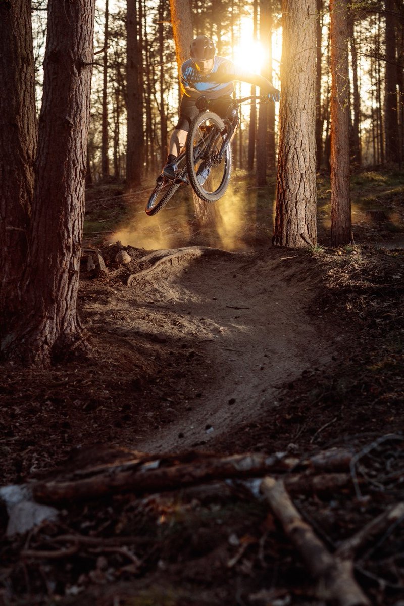 Habt ihr das gute Wetter am Wochenende auch für eine Biketour genutzt und wie unser Ambassador <a href="/timopritzel/">Timo Pritzel</a> im T-Shirt die Trails gerockt?
Wo ging es für Euch hin? Schreibt es uns gerne in die Kommentare, wir sind auf Eure Touren gespannt!
📸: Viktor Strasse
#triple2 #ridetriple2