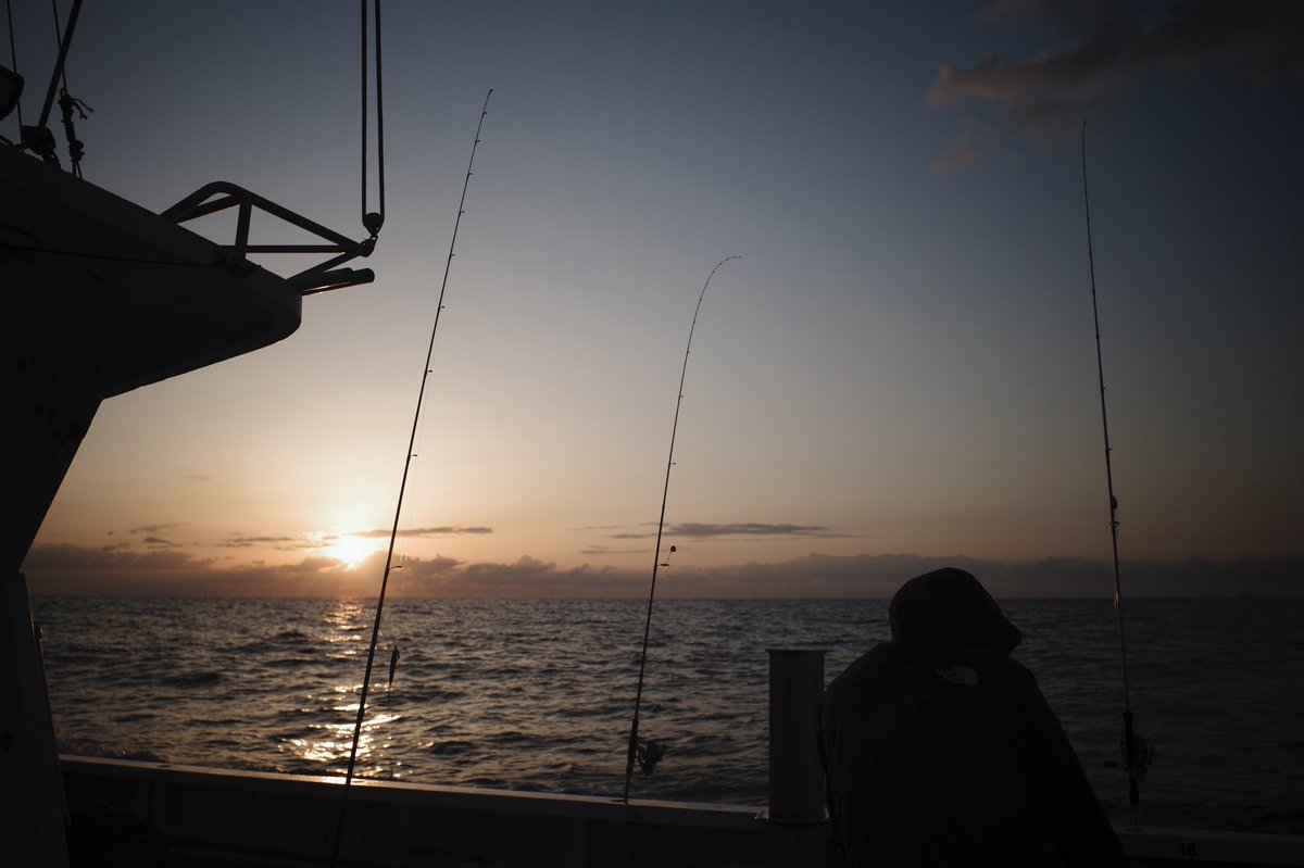 「 Untitled」
#gr_meet_japan 
#gr
#gr3
#ricohgr3 
#fishing 
#fishinglife 
#sky 
#skyphotography 
#sea 
#boat 
#boatfishing