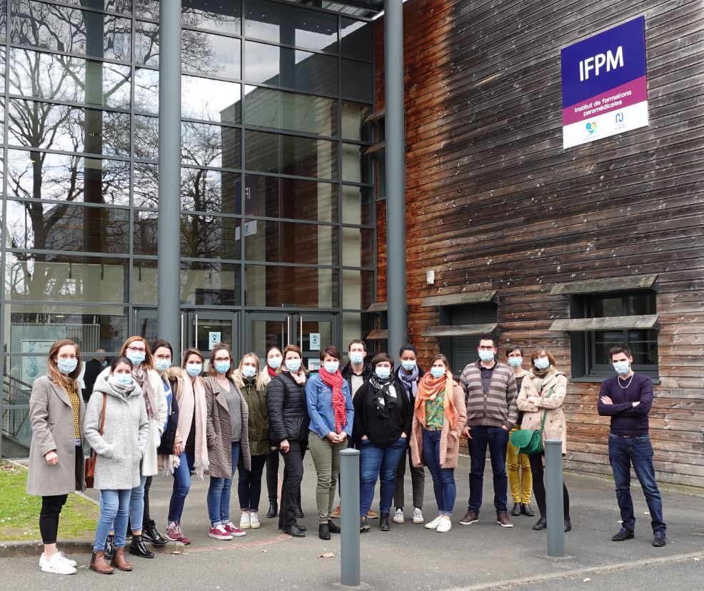 IfpmO's tweet photo. ℹ️L'IFPM ouvre les portes de son centre  de simulation en santé aux professionnels du pôle Femme-Enfant du @CHR_Orleans  !ℹ️
➡️Lire l'article sur notre site https://t.co/dfJG542zMr https://t.co/6a1SqlCsEZ