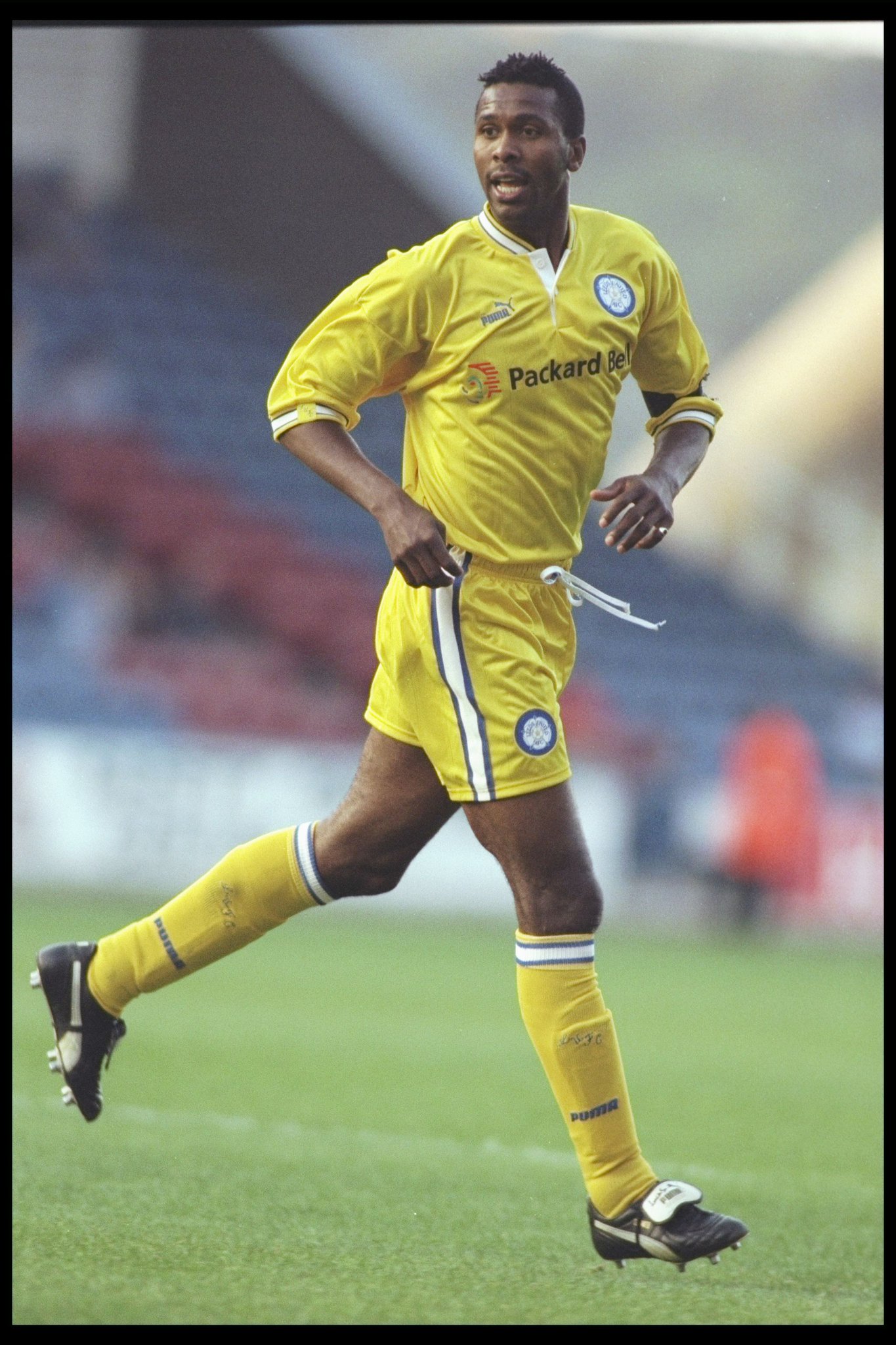Happy 52nd birthday to Lucas Radebe, the great former Leeds United defender & captain    