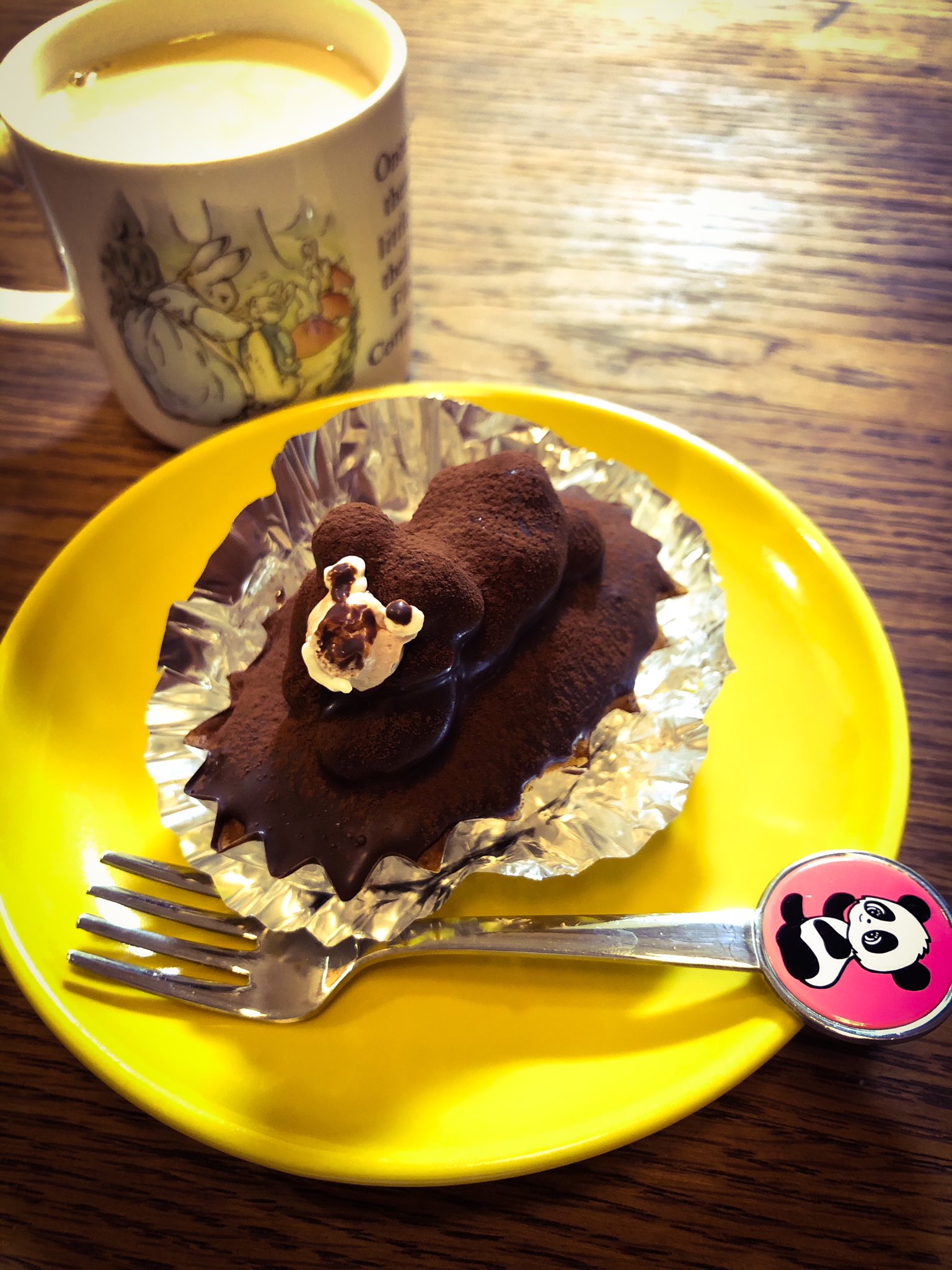 みづき 池袋西口 キクヤ おそらく30年以上この地で営業しているケーキ 店である 深夜2時だか3時だかまで営業しているのである この店のケーキは子どもの誕生日を祝っただろうし繁華街の女性へ差し入れられただろうし朝帰りする人の家族への罪滅ぼし手