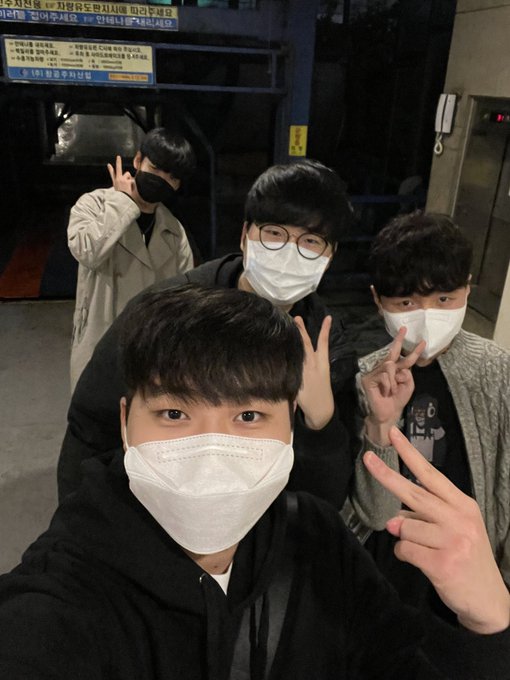 Cr おじじ リテイルローのおじさん さん と Mondo2233 のやりとり 1 Whotwi グラフィカルtwitter分析