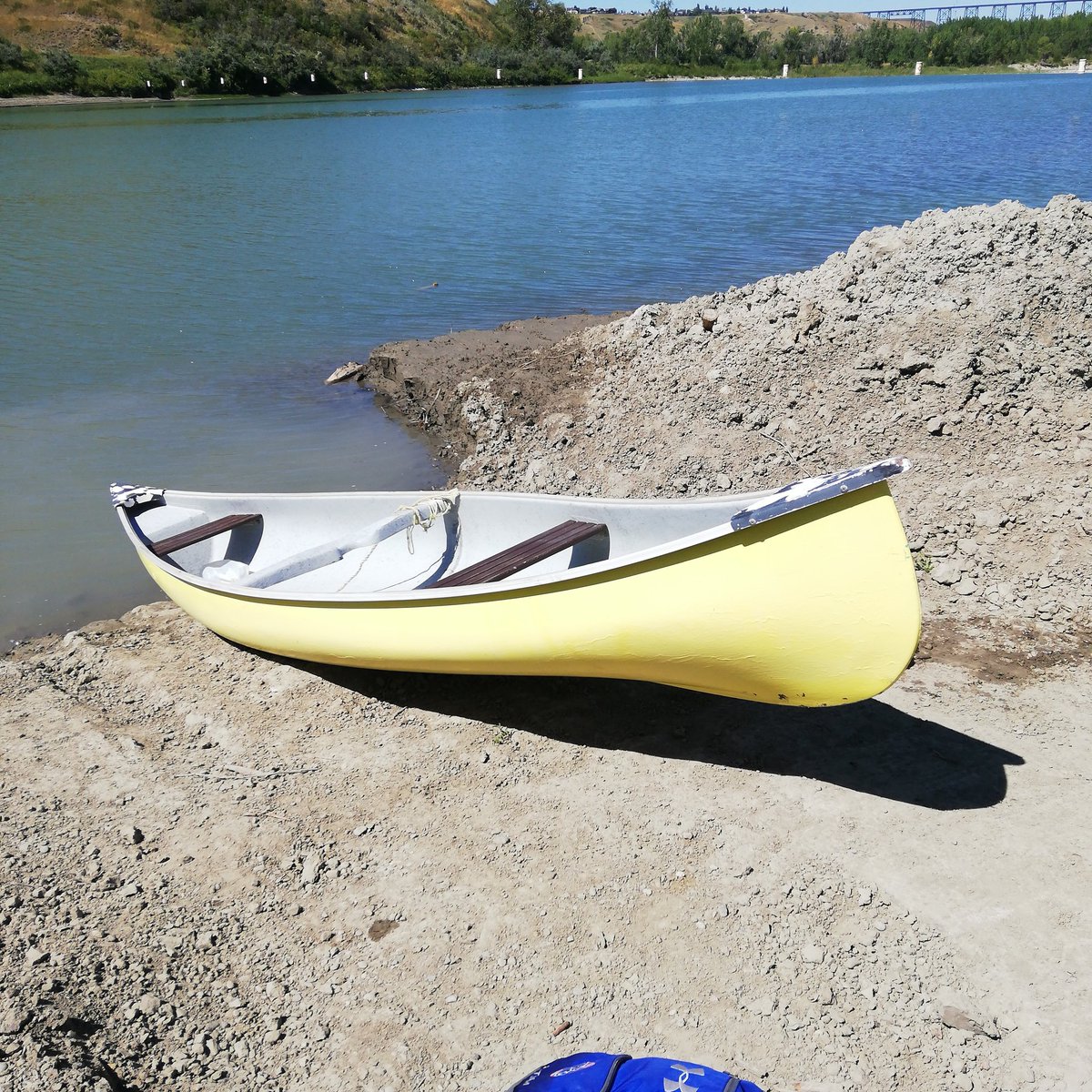 rebdyck's tweet photo. Paddling down the Old Man River is on my list of things to do this summer again. #yql #localsights #oldmanriver #Alberta https://t.co/PmiFQZbWnp