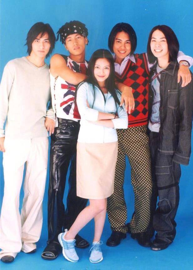 happy, happiest 20th anniversary F5! these wonderful people taught us how to feel giddy even in our young age. the drama that started it all  wondering when will you have a reunion and 5 of you will be in one frame.  #20YearsOfMeteorGarden