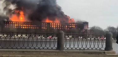 Невская мануфактура санкт-петербург пожар. Пожар на невской мануфактуре. Невская мануфактура санкт-петербург пожар. Пожар на фабрике санкт петербург. Какой пожар был в санкт петербурге.