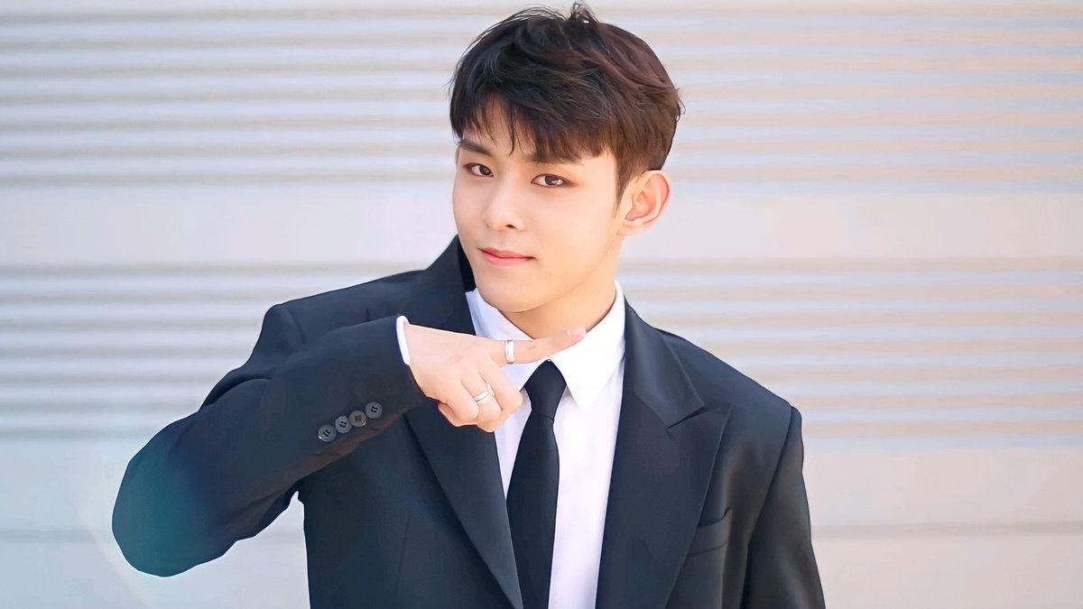 SDGFEED's tweet photo. ⇢ #티오원 ⁺ #동건 ⁺ #donggeon https://t.co/r5kd3HFAKM