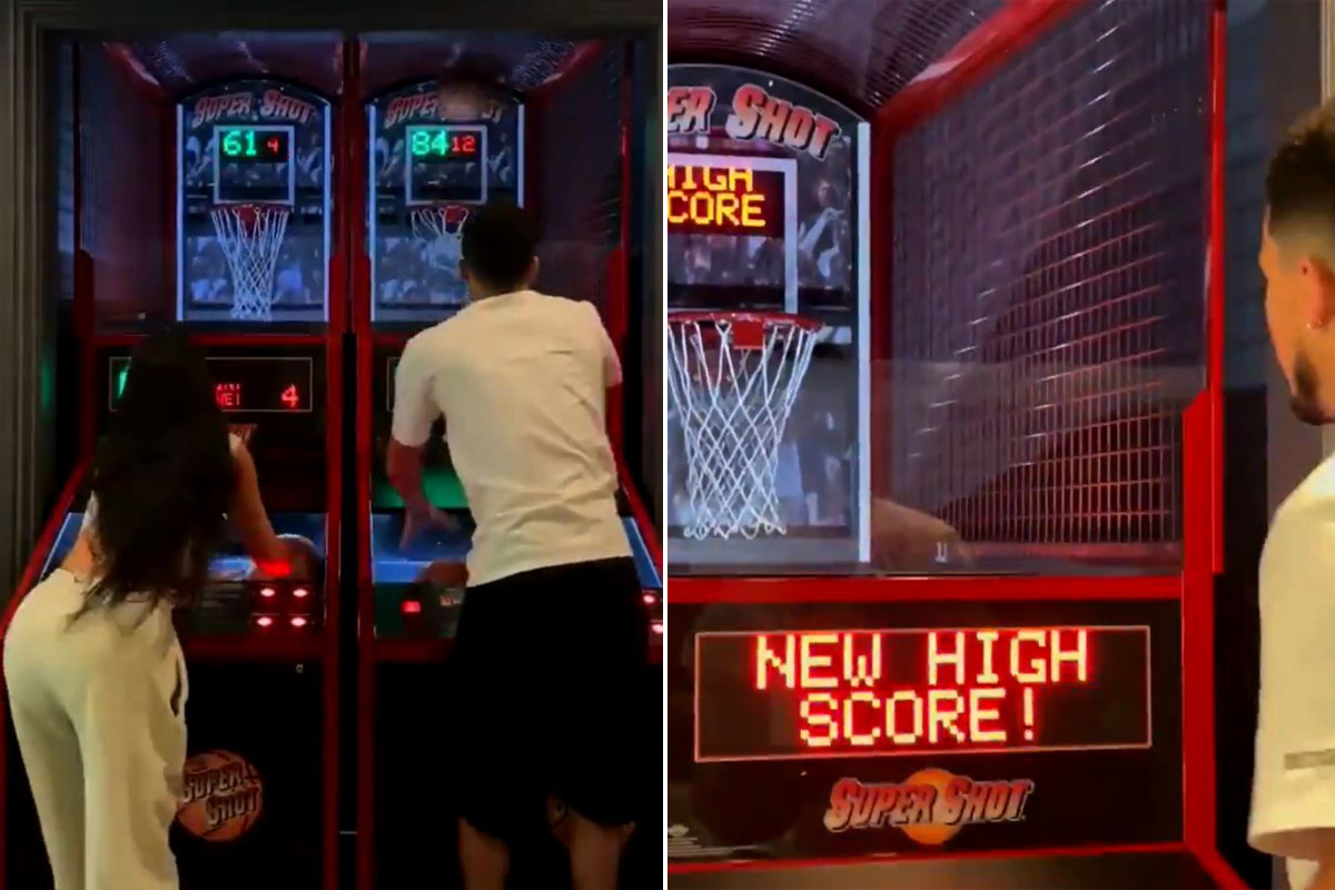 Devin Booker's girlfriend Kendall Jenner films him crushing Kylie in arcade hoops
