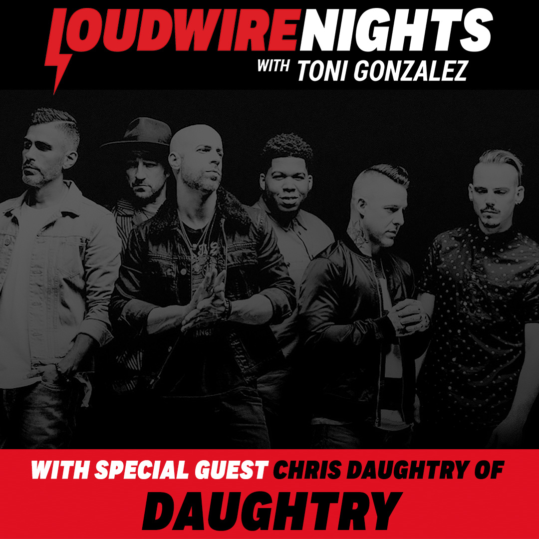 Daughtry_News's tweet photo. @chris_daughtry joins @loudwire tonight to talk ego, idol, making the art he wants to, the challenges of getting back on the road and new music!  Tune in tonight at 7pm EST https://t.co/yYZ88ludl3

#Daughtry #Interview https://t.co/hayupa8c2W