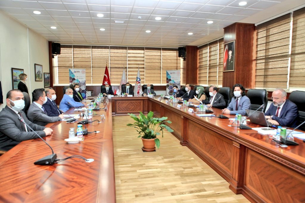 tasdemiribrahim's tweet photo. 78. Yönetim Kurulu toplantımızı düzenledik.
Toplantıda 2020 yılı faaliyet raporumuzu yönetim kurulumuza sunduk.
Ajansın 2021 yılında uygulayacağı mali destek programlarıyla ilgili konular ele alındı.
#Bizburadayiz #TRA2 https://t.co/3TzwTSKsGR