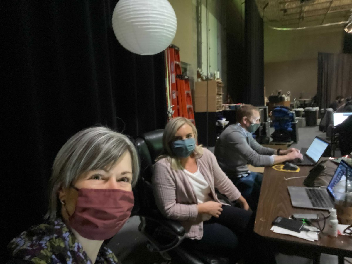 What goes into creating a virtual conference with 1,300+ attendees and 100+ speakers? 

Over the course of this week, we'll be sharing pictures from our set and HQ in this thread. 

Here's a look behind the scenes as Erica, Kevin, and Chelsie prepare for #GlobalEthicsSummit21!