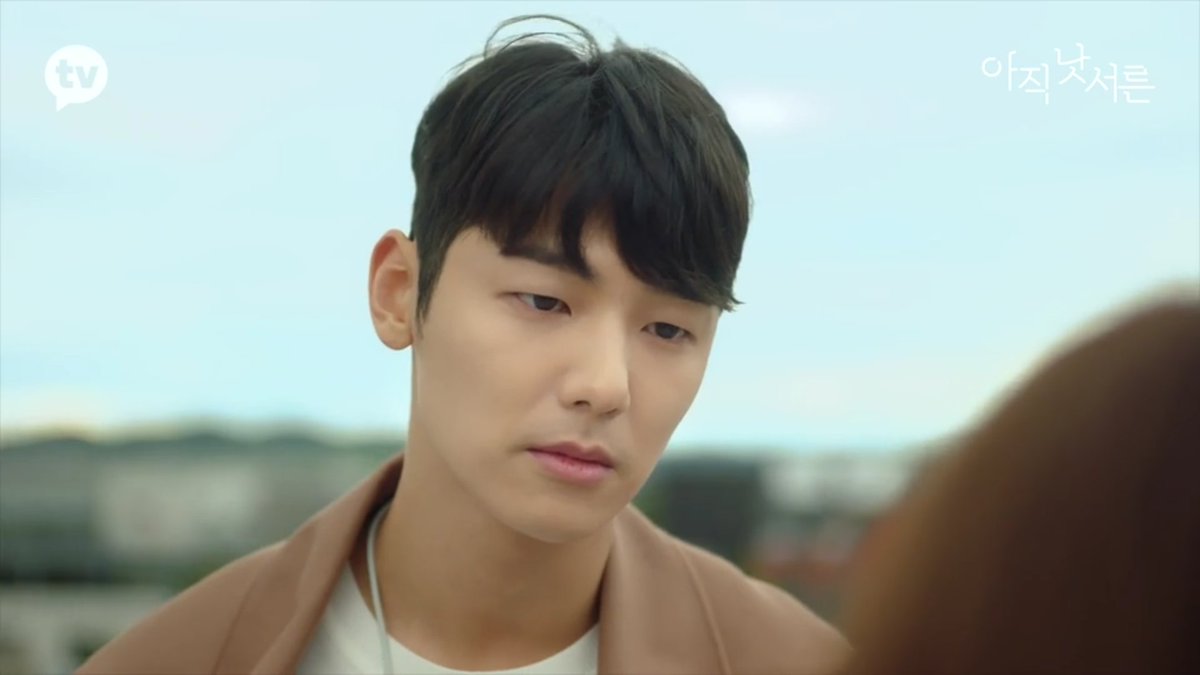 namjhyuns's tweet photo. Side note: #KangMinHyuk looking damn fine in this episode.
#HowToBeThirtyEp14 #HowToBeThirty #NotYetThirty https://t.co/s9g7XwEAE1