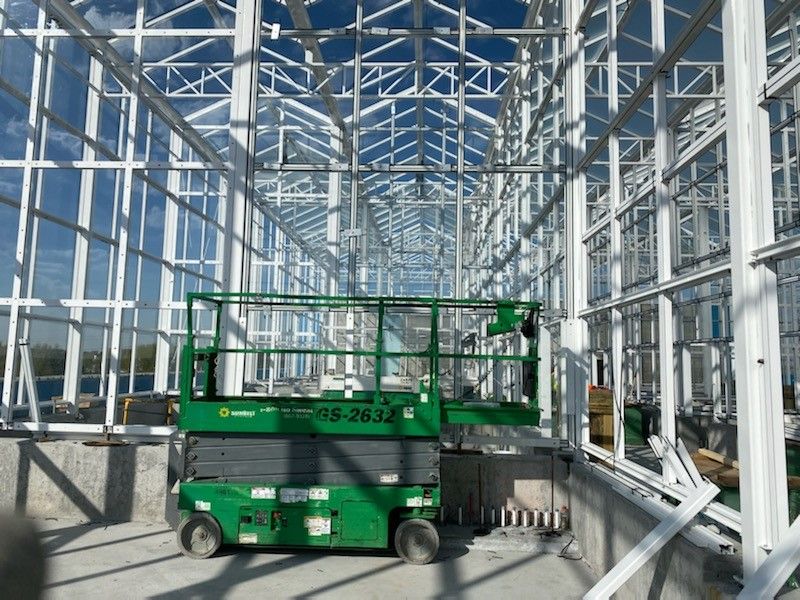 Check out the latest project at the University of North Carolina. 9900 sq. ft Rooftop greenhouse designed and manufactured by JGS Limited.
This project features diffused glass, 11 independent compartments, with their own separate climate control systems, and is 100% enclosed.