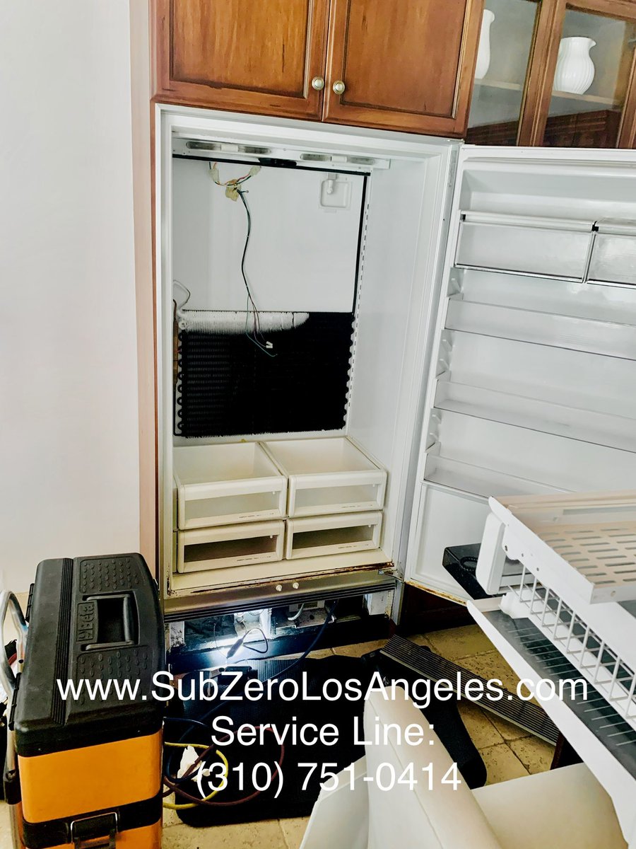 SubZeroRepairBH's tweet image. Sub Zero refrigerator 501R repair same day in Los Angeles, CA freon leak evaporator coils replacement. Our service line: (310) 751-0414
#subzerowolf #subzeroservice  #subzerorepair #food #kitchenappliances  #appliancerepair