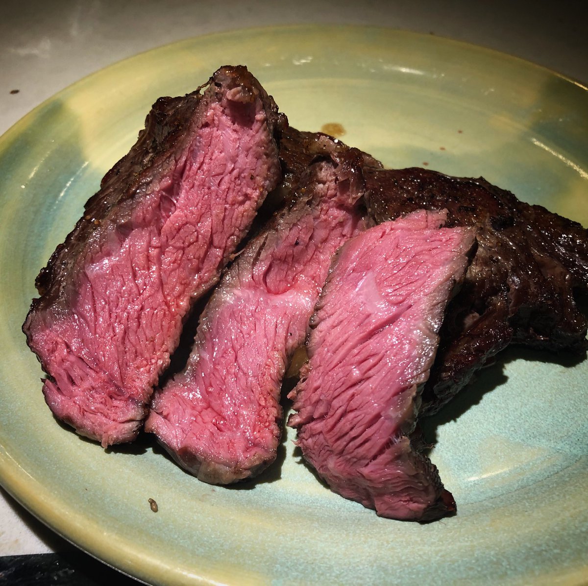 PhillSnel's tweet photo. REVERSE SEAR WONDERFULNESS
Another Sunday dinner with a carved-up prime rib roast made into steaks. Look at this edge-to-edge evenness!
#civminkitchen #yum https://t.co/5vRZAMmygB