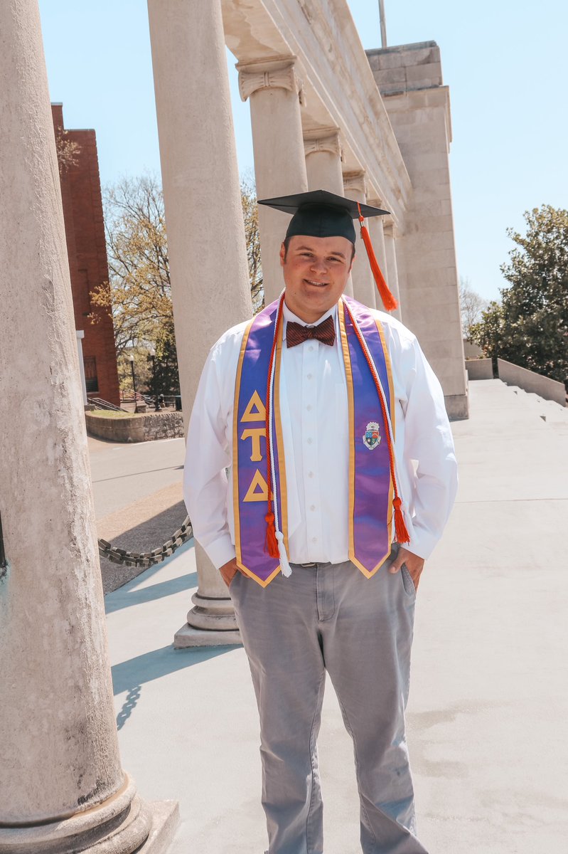 ✰ SENIOR SPOTLIGHT✰
Bradon Burks joined SAA in the Spring of 2020. His major is in Agriculture with an emphasis in Education and a minor in Sales. Bradon says that because of SAA he “has been given more insight on how hard the Alumni Association works for the students at WKU!”