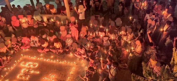 HsuChiKo1's tweet photo. Monywa: Candlelit Night Protest by Residents from nearby Villages against dictatorship. #WhatsHappeningInMyanmar #Apr12Coup https://t.co/jAjNKhJUT4