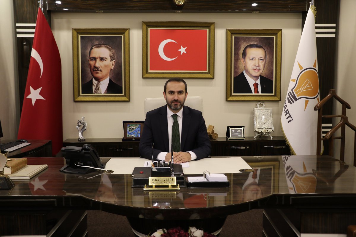 akpartirize's tweet photo. ÇOCUK UZMAN DOKTORLARI GÖREVE BAŞLADI https://t.co/HzjN3bhWGs https://t.co/MSFW7CnKc6