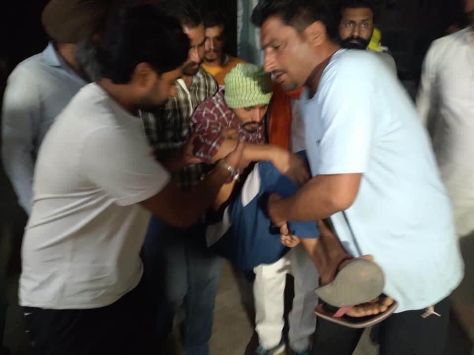 Ramansidhuz's tweet photo. I want to #askIndiawhy an innocent youth was picked up by Delhi police from PUNJAB and beat mercilessly. He had gone to Patiala to give his exams, and had nothing to do with the #FarmersProtest. Why is India terrorising it’s citizens? #shameondelhipolice https://t.co/o3qvX6on2r