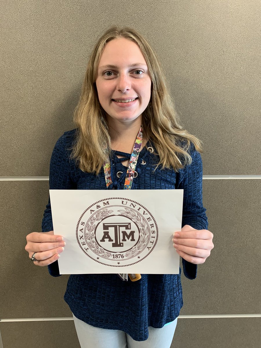 CSHSAVID1's tweet image. These CSHS AVID seniors will be heading across town to start their college career as Aggies. Whoop! #successCSISD @CSISD_AVID