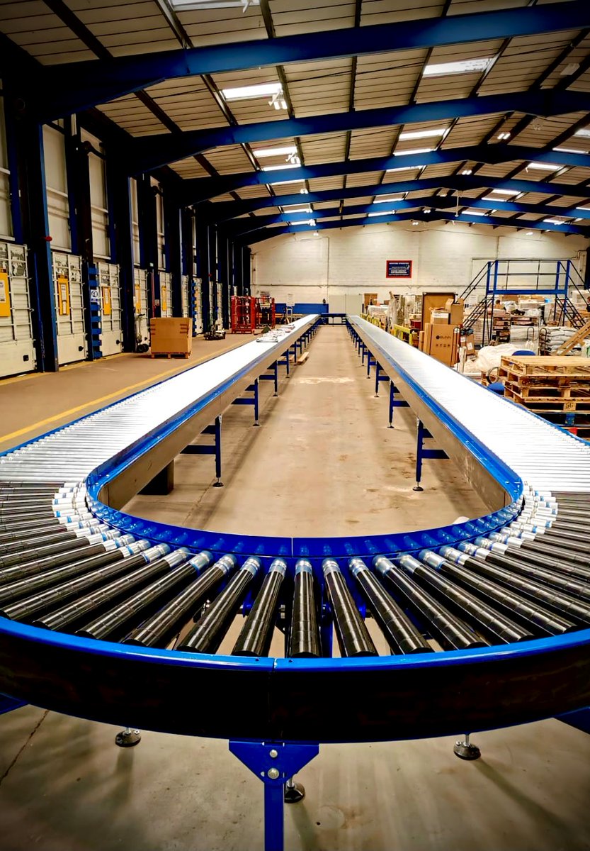 EdsCouriersLtd's tweet photo. A very exciting Monday here at E.D.S.! We have finally welcomed the new Warehouse track at our Cannock site!

Next time we are in the shops, why don't we all think of tracks like this up and down the Country which will have helped getting that stock to it's end destination! 🤩 https://t.co/GXUbJp2Zl0