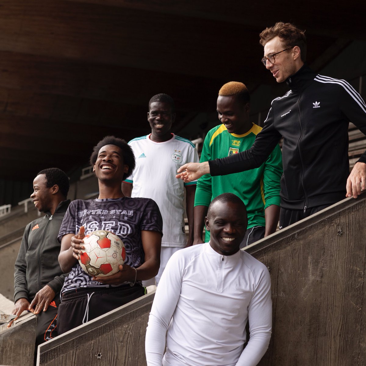 « La délivrance d’une vraie licence de football, un premier pas vers l’intégration. » Merci à la <a href="/FSGTofficiel/">FSGTofficiel</a> d’accueillir la #TeamAutremonde depuis 2018.  <a href="/AssoAUTREMONDE/">Autremonde</a> #footballsolidaire