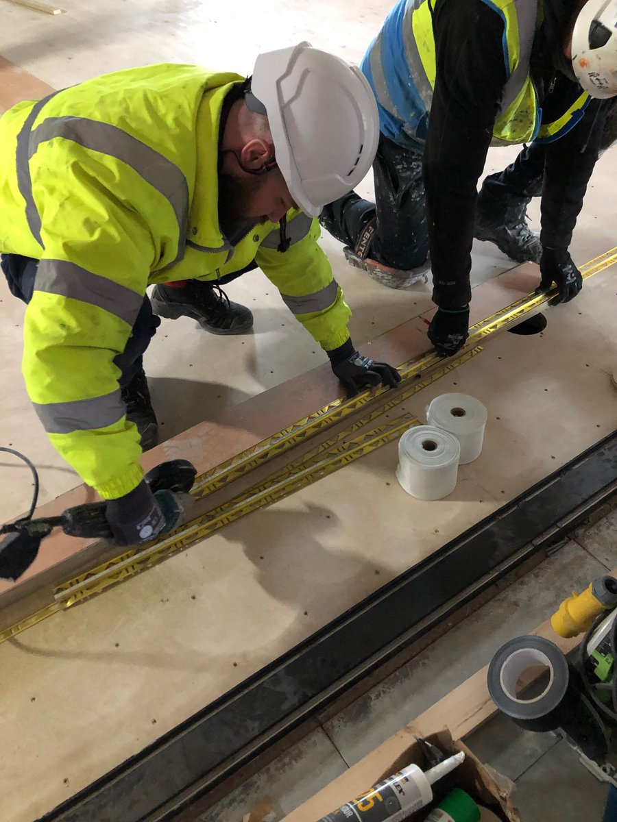 alferpro's tweet photo. Superb site photos from the @mjfgroupuk. Brass expansion joints with speckled infill to match the floor covering. #seamlessfloors #construction #flooring #MondayMotivation #expansionjoints #alferpro https://t.co/qg1HT8bqjR