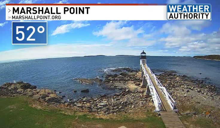 LexieOConnorWX's tweet image. Still stuck in the clouds over southern Maine and New Hampshire, but seeing brighter skies across the Midcoast and points east.  Skies gradually become brighter this afternoon.  I have your forecast coming up today at noon! #liveoncbs13 #WeatherAuthority @WGME
