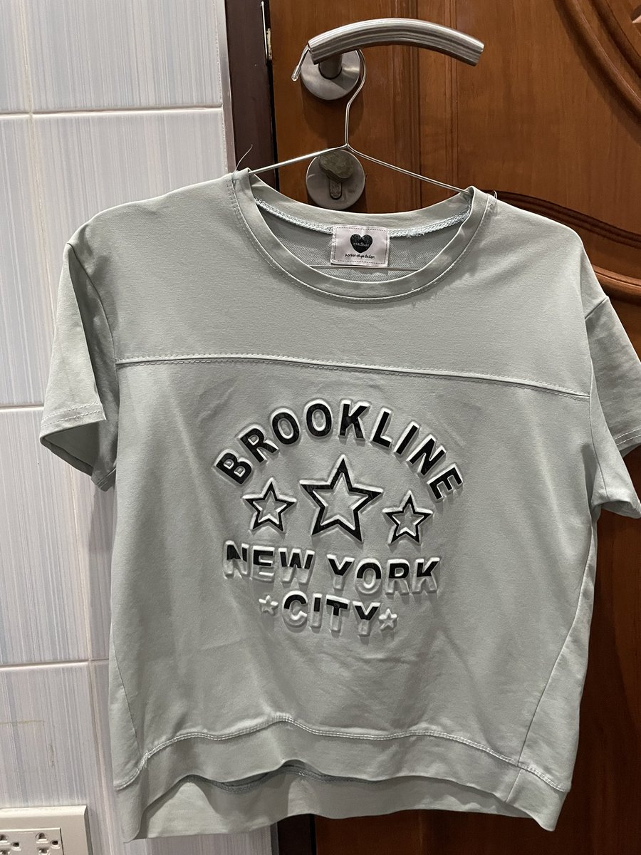 stuff_hand's tweet image. ส่งต่อเสื้อยืดใส่ได้เเค่สองครั้งผ้านุ่มเเต่ไม่ย้วย ส่งต่อ50฿ สภาพนางฟ้ามาก 💗#เสื้อผ้ามือสองราคาถูก #เสื้อผ้ามือ2 #เสื้อผ้ามือสอง #ส่งต่อเสื้อผ้า #ส่งต่อ #เสื้อผ้า #โล๊ะ #ส่งต่อเสื้อผ้ามือ2 #ส่งต่อเสื้อผ้ามือสอง #เสื้อผ้ามือสองสภาพดี #ถูกบอกต่อ #โล๊ะตู้