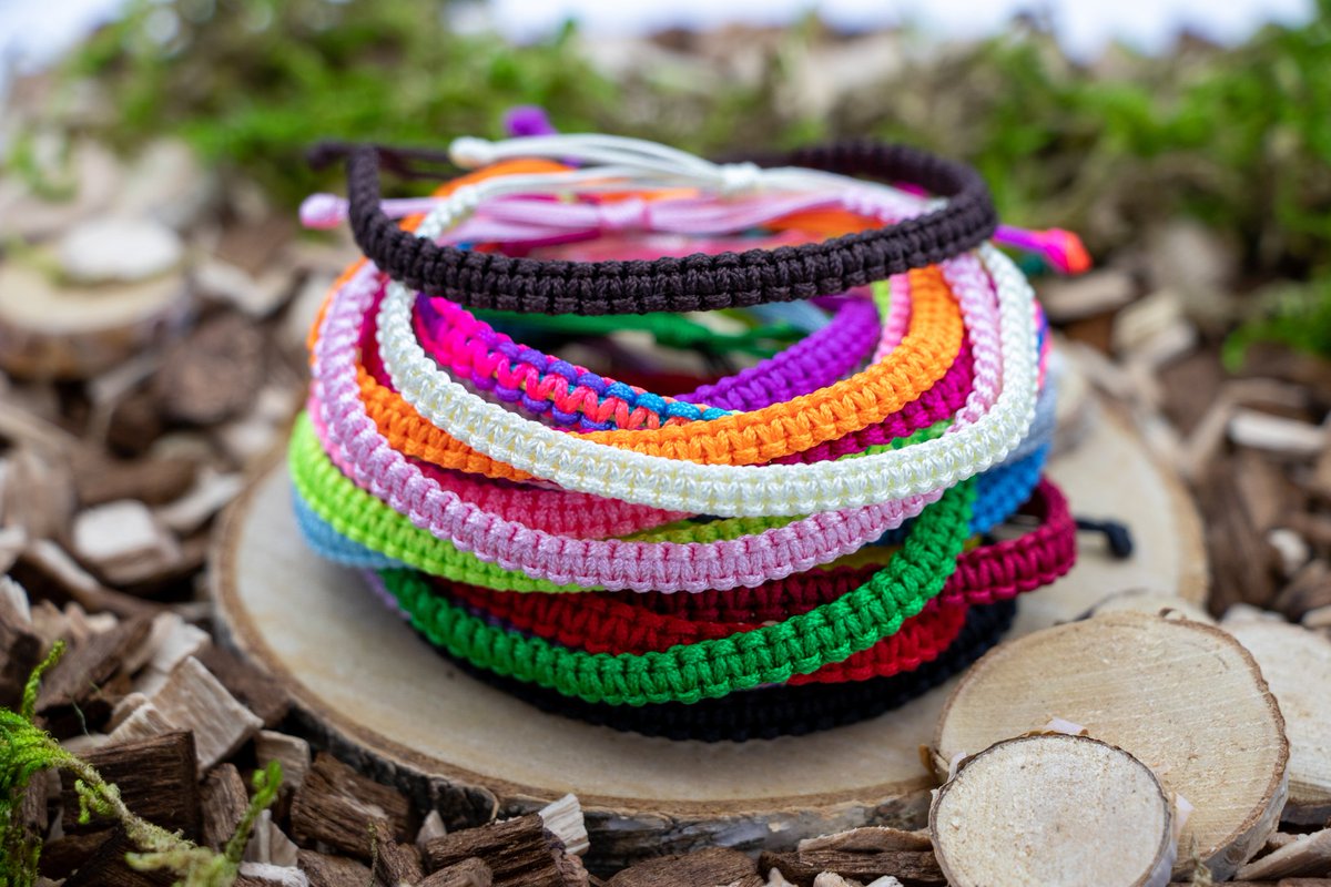 IdaliaShop's tweet photo. Na naszej stronie możecie znaleźć dużo nowych wzorów i kolorów bransoletek ze sznurka. Zapraszamy na https://t.co/5kSkxU74Sa https://t.co/3bsmS73Tnr