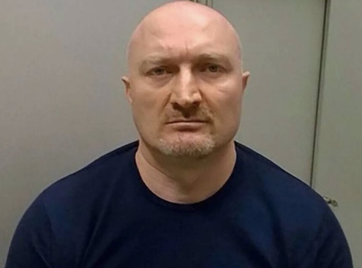  2018: Aslan Gagiev, the head of a criminal group from the Caucasus accused of carrying out many murders, told Austrian authorities that an FSB official — almost certainly Korolev — helped him flee Russia.Sources told  @istories_media that Korolev owed Gagiyev a favor. 5/