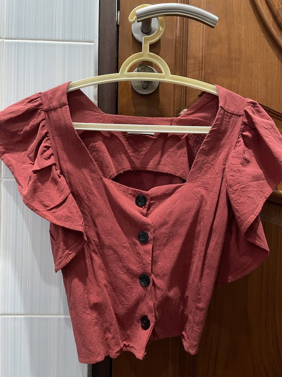 stuff_hand's tweet image. ส่งต่อเสื้อไม่เคยใส่ 30฿ จ้า♥️#เสื้อผ้ามือสองราคาถูก #เสื้อผ้ามือ2 #เสื้อผ้ามือสอง #ส่งต่อเสื้อผ้า #ส่งต่อ #เสื้อผ้า #โล๊ะ #ส่งต่อเสื้อผ้ามือ2 #ส่งต่อเสื้อผ้ามือสอง #เสื้อผ้ามือสองสภาพดี #ถูกบอกต่อ #โล๊ะตู้