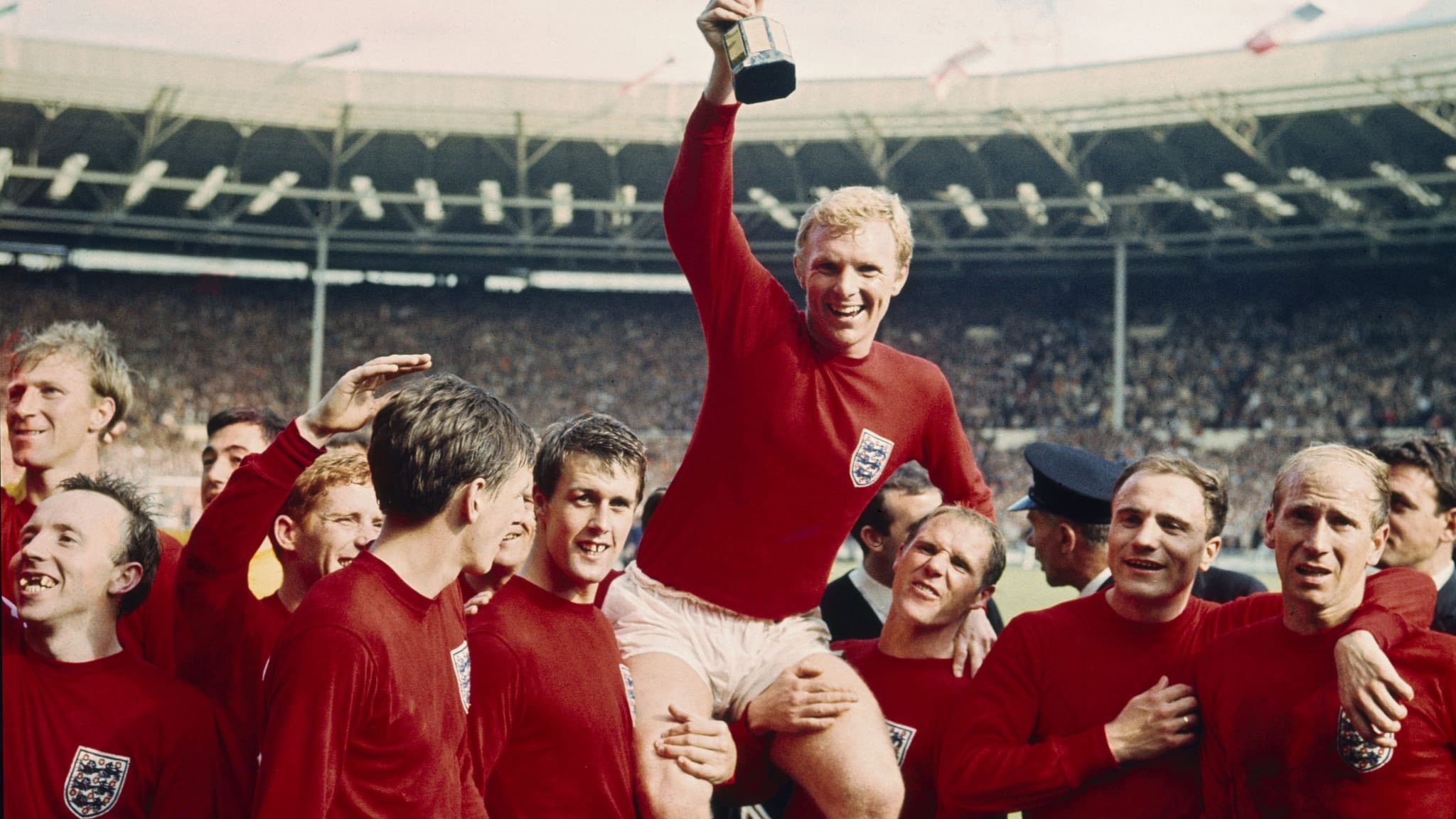 Happy 80th Birthday to our greatest ever son.

Sir Bobby Moore          