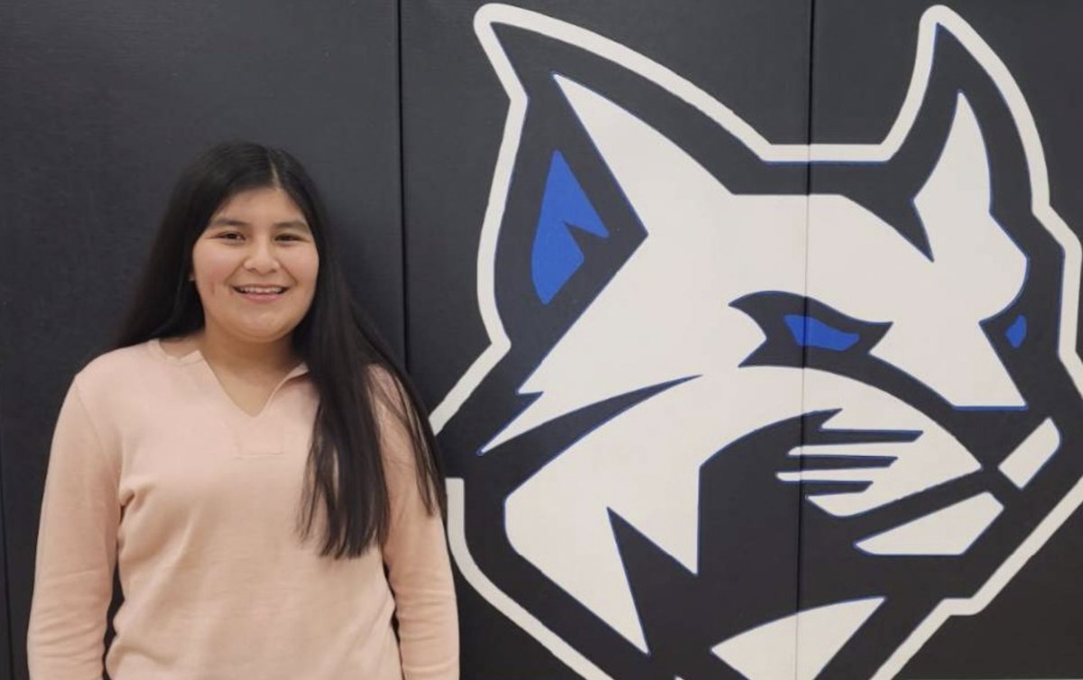 RHMSBobcatz's tweet photo. 🏆Student of the Year🏆
Congratulations to Luisa. She has been selected as RHMS student of the year! She is an amazing student athlete who truly represents our school values: Respectful, Honorable, Mature, Safe. https://t.co/AkXaMFebRN