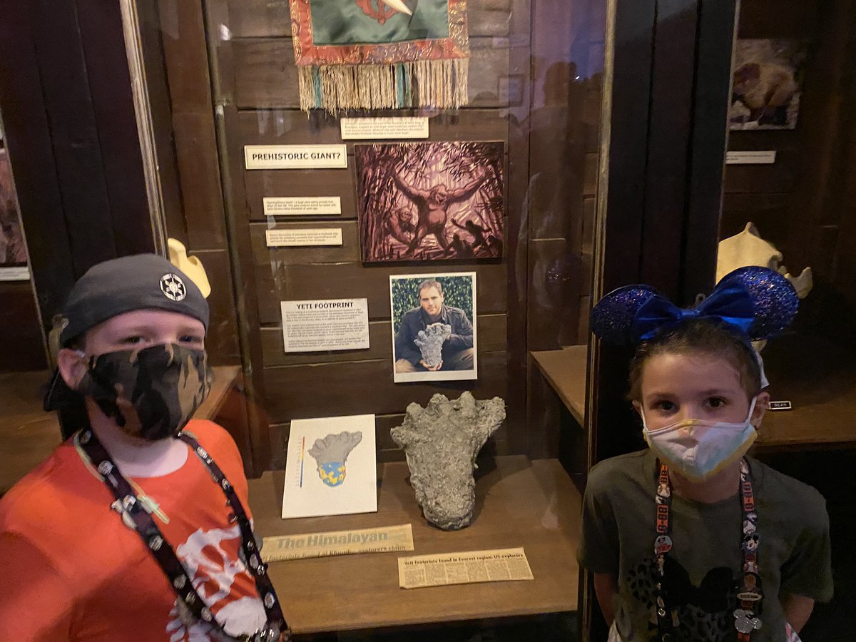 craigerwo19's tweet photo. Went to @WaltDisneyWorld and found @joshuagates how awesome! https://t.co/G58HfmNy7v