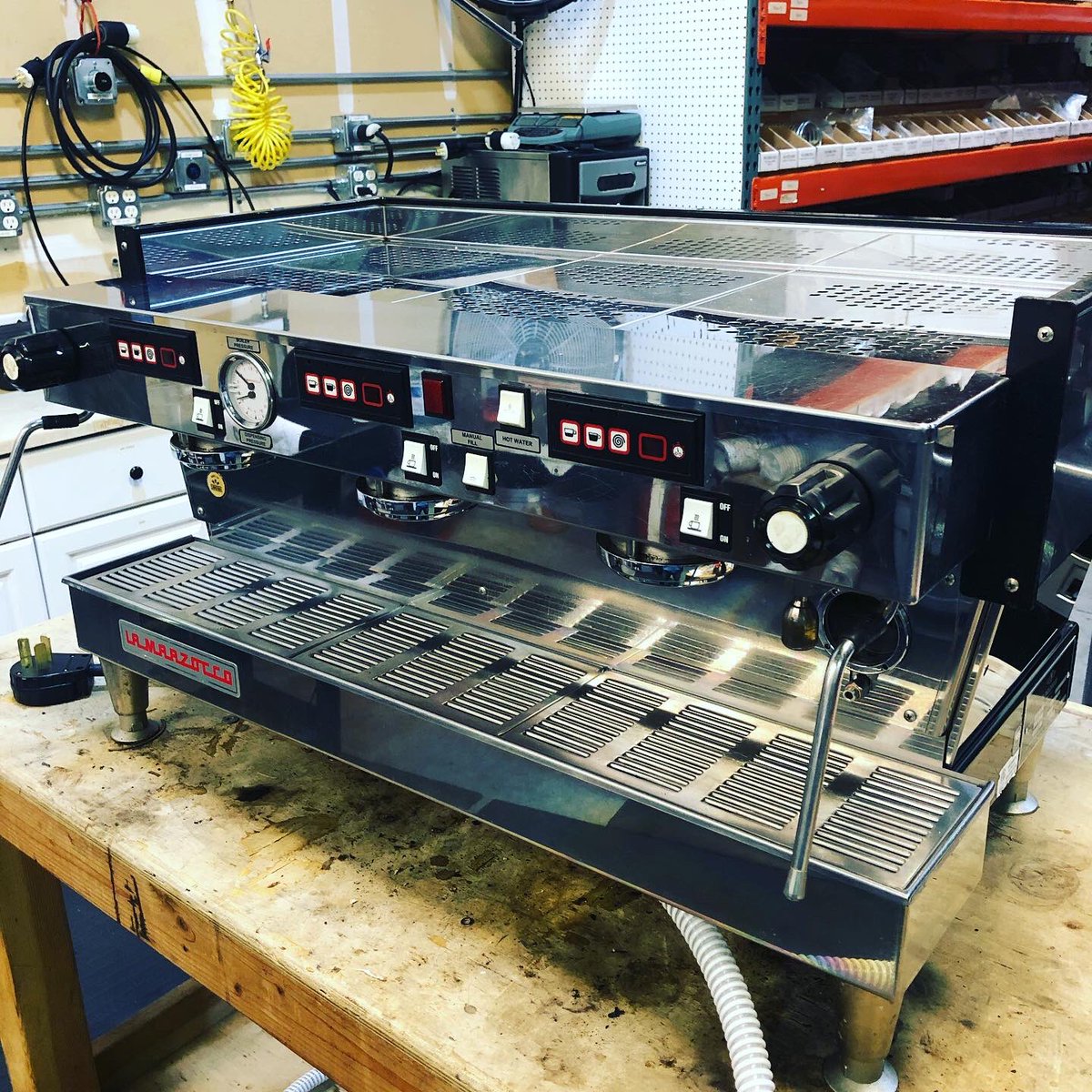 EspressoMePDX's tweet photo. Another Marzocco rebuild in the books! This one came out looking good as new!
•
•
•
#lamarzocco #espressomachine #coffee #coffeelover #espresso #coffeebeans #coffeeshop #rebuild #espressotech #coffeetech #goodasnew #coffeegram #instacoffee #dailycoffee #coffeebreak #coffeetime https://t.co/3gGWk1WI2q