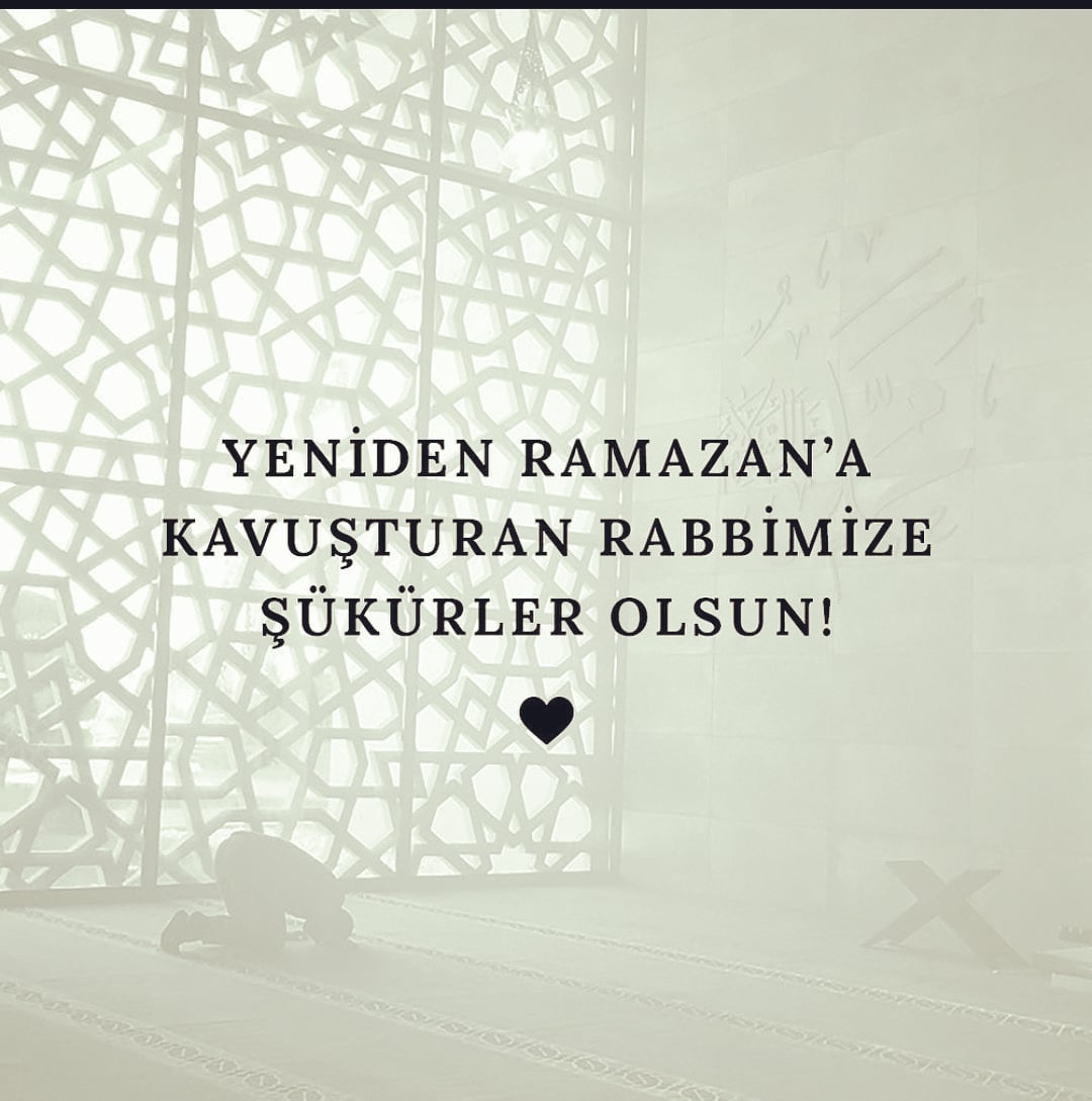 bi_anlam's tweet photo. Ramazan ferâhlıktır. #hoşgeldinramazan 

"On bir ayın sultanı; daralmış gönülleri, biçâre kalpleri, mahzûnları, mazlumları ferâhlatmaya geliyor.  

ོ ☁️ོ ོ 
@bi_anlam ✏️📖 
🌼
#ramadan #RamazanPaylasmaktır #saygı #turkey #cuma #hzmuhammed #üçaylar #ramazan #üslûb #güzelsözler https://t.co/qQlrzKpizy
