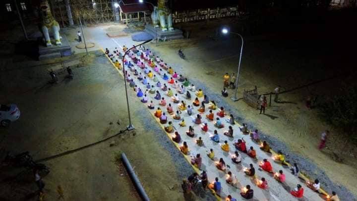 #CandleLightStrike and Prayer service for fallen heroes in Telsu village, WunDwin Township.
#WhatsHappeninglnMyanmar 
#Apr12Coup
