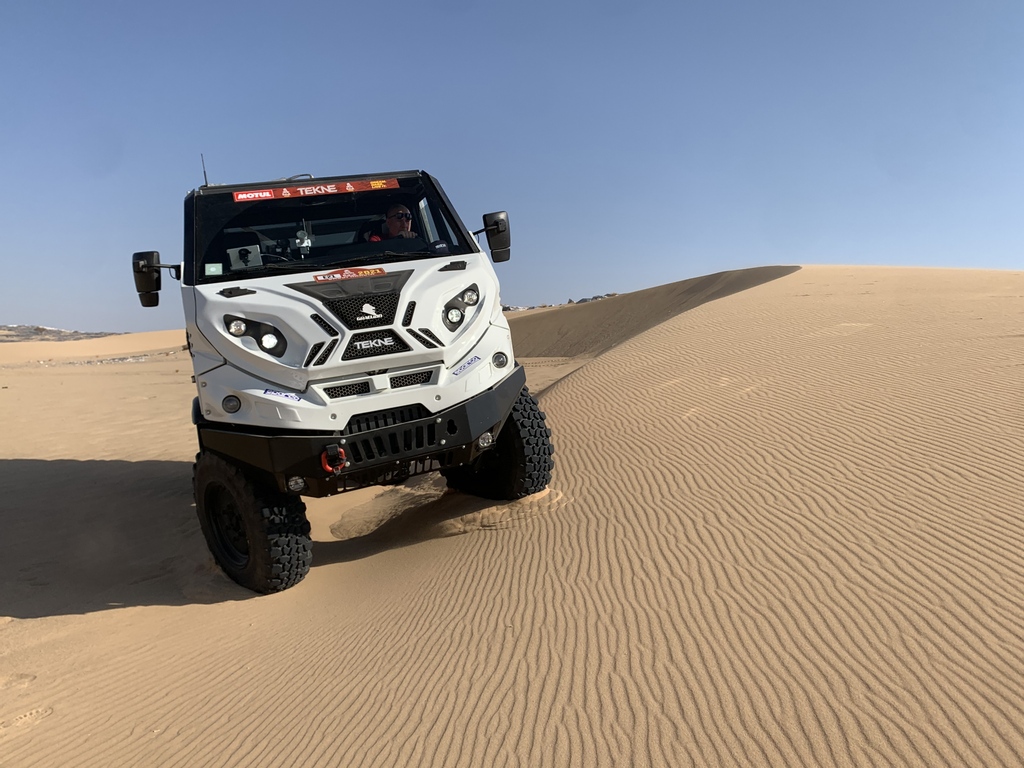 FILO_ALFA's tweet photo. @TEKNEGroup took part in the #ParisDakar with the 7.5-ton Graelion.
The vehicle was equipped with AlfaPro 3D-printed components, as the front grille.
The resistance to high temperatures and UV rays let it survive a difficult environment
#filoalfa #3dprint #technogeek #dakar2021 https://t.co/9834ViiFh9