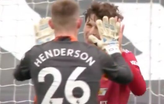 The fact  #Henderson sweeps further from goal & claims crosses further from goal than  #DeGea is a big plus for  #ManchesterUnited’s defence as it means they can play higher & concentrate on defending a smaller area safe in the knowledge that  #Henderson will come out if needed!