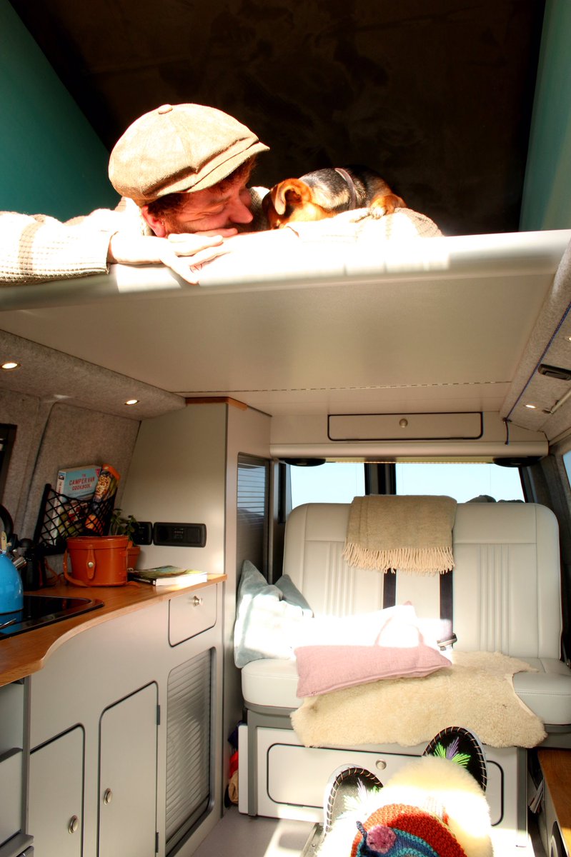 Up in the roof....best place to be!
#vansofinstagram #vanlifeuk #vanlifecornwall #vanlifeinteriors #vanlifediaries #vanlifemovement #vanlifeexplorers #homeonwheels #vanlifeadventures #vwt6 #vwt6camper #vwcamperconversions #vanagon  #vanagonlife #poptopcamper #poptop #vanlifedogs