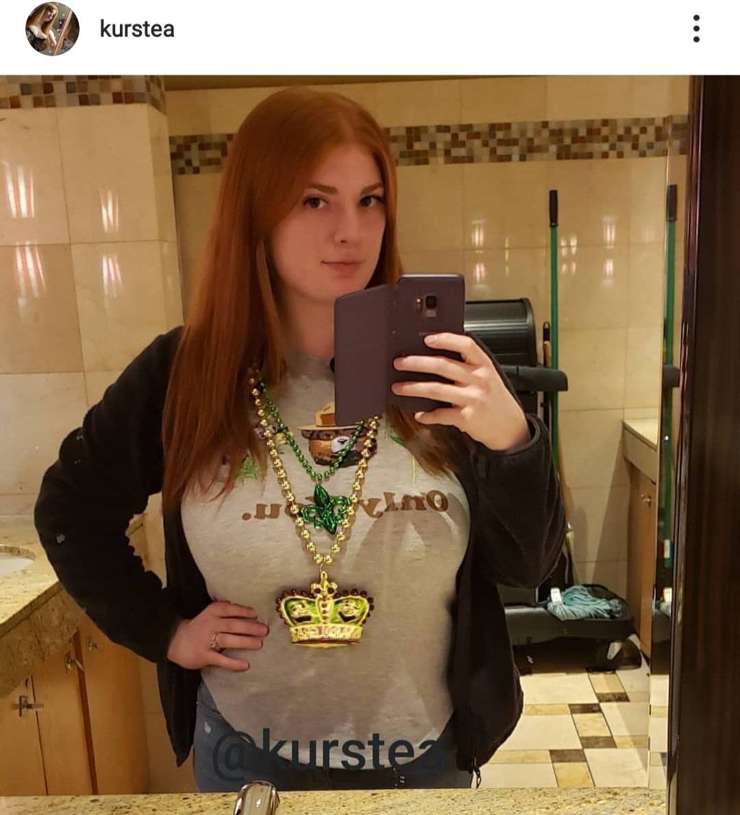 Pre-pandemic at a casino eating all-you-can-eat buffet style crab legs ..take me back. #me #February #instagram #post #Tuesday #MardiGras #beads https://t.co/5M7CVSIKRu