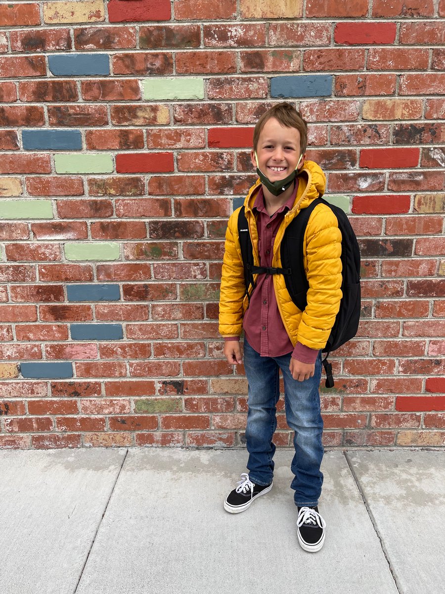 erica_kjos's tweet photo. It happened y’all! Back to school, never thought we would see the day. But hey we need #fivefulldays #sfusd #opentheschools https://t.co/yUp4TpHky0