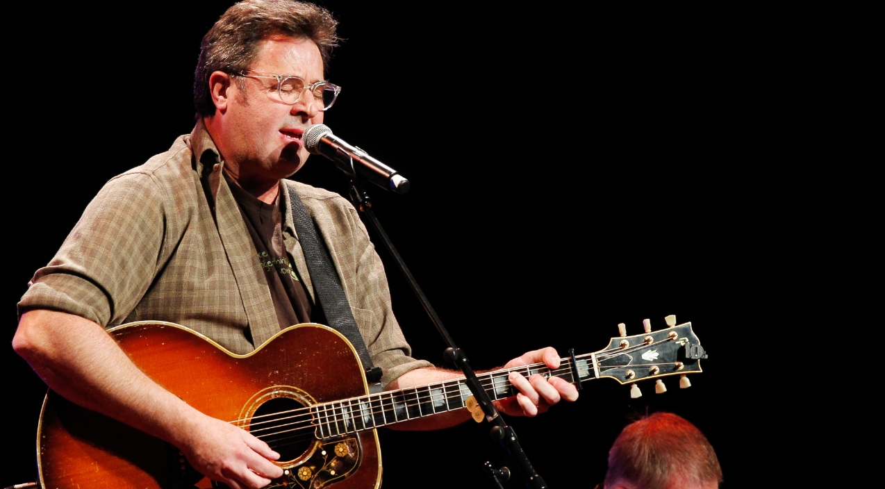 Happy birthday, Vince Gill! 