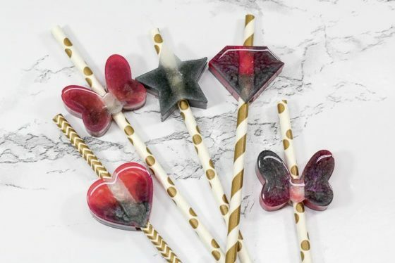 Resincrafts's tweet photo. How to Make Resin Straw Toppers with EasyCast https://t.co/kAcwEYPSZl https://t.co/voe27dq866