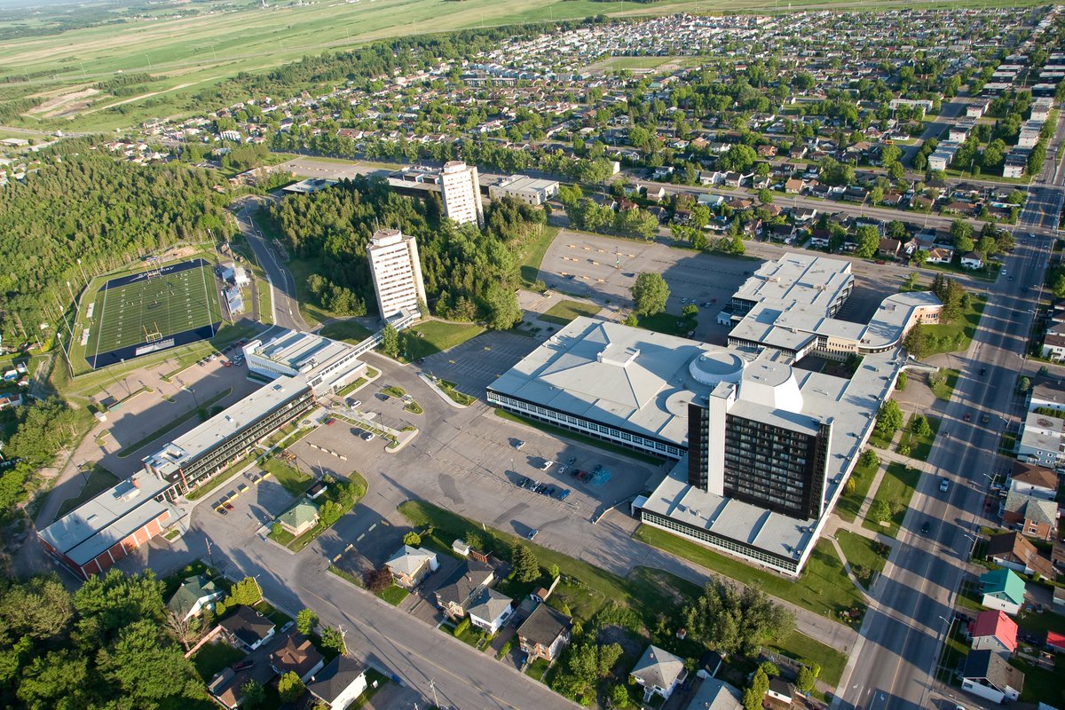 Inscrivez-vous à l'un des cours d'été du Cégep qui seront offerts à la  session Été 2021, en ligne ou en présentiel! Consultez la liste des cours  offerts dès maintenant sur https://t.co/8CNlLGMnPZ, image size:1200x800