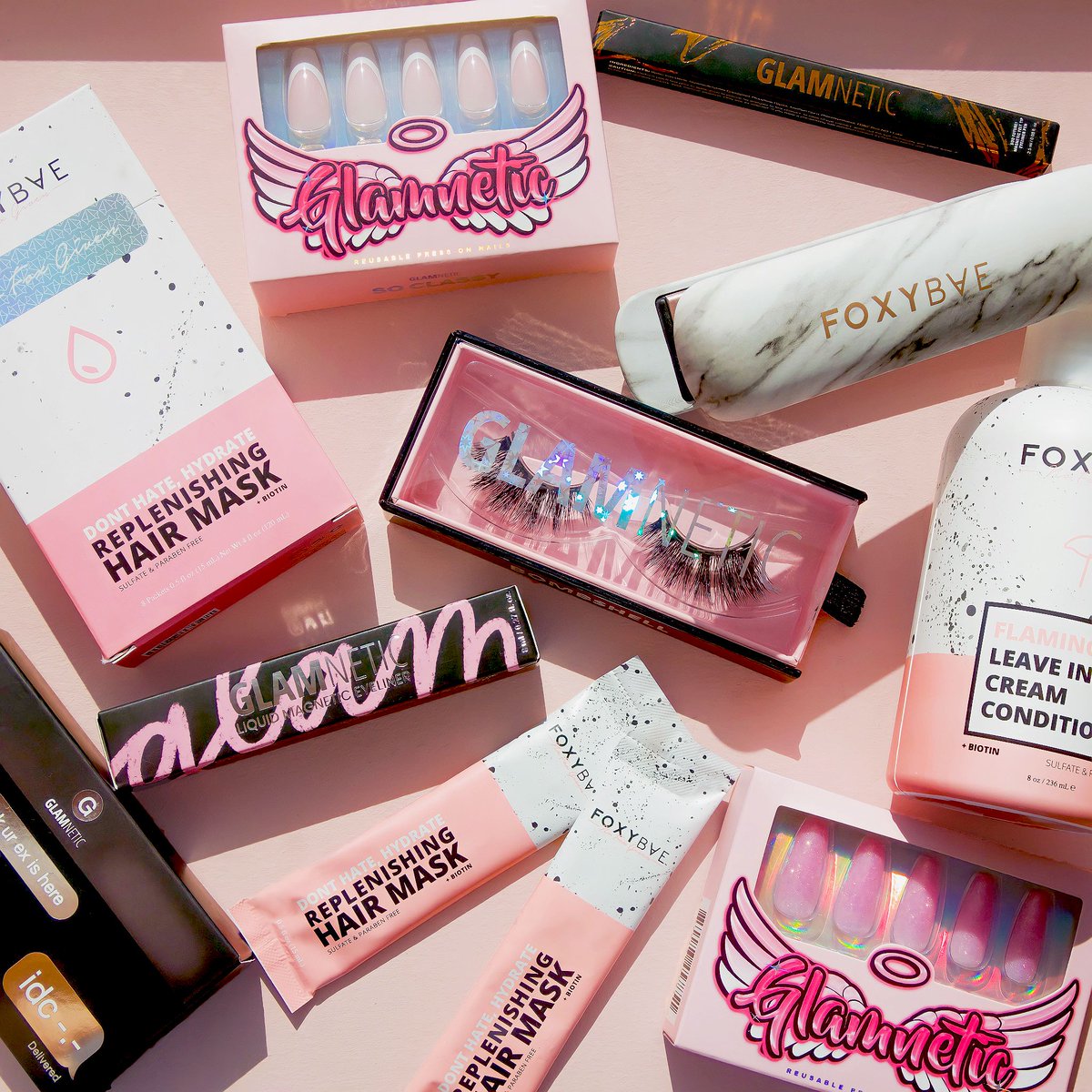 foxybaehair's tweet photo. ✨#GIVEAWAY✨ We’ve teamed up with the babes at @glamnetic to give 2 winners a beauty shopping spree! Enter to win $150 gift cards to spend on both sites!

To enter:
💖 Follow @FoxyBaeHair &amp; @glamnetic
💖 Like + RT
💖 Tag 2 friends below!

GOOD LUCK BABES 🤩 https://t.co/2bOebMBL1h