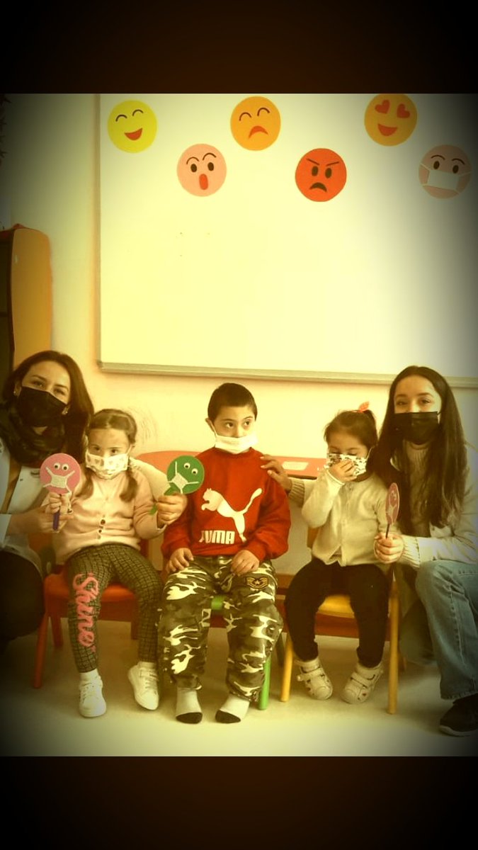 Gulcin_Kcsrc's tweet photo. Maske taktırmak hiç bu kadar kolay olmadı 😍🌸💞🤗 Gölcük Yaşama Sevinci Özel Eğitim Uygulama Okulu
@kocder41 @yasamasevincio1 @KentMeclis @mem_ilce @memkocaeli @tcmeb @ozelegitimveysm @ziyaselcuk @MemIzmit https://t.co/SscKlO2P58